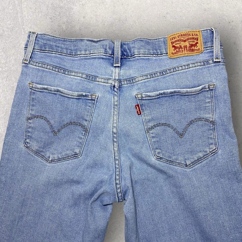 Levi's Jeans 314 Women's Shaping Straight Leg Mid Rise Light Blue W30 x L28